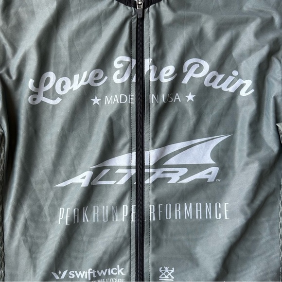Peak Run Performance  Love The Pain Pusey Jersey Jacket - Picture 6 of 16